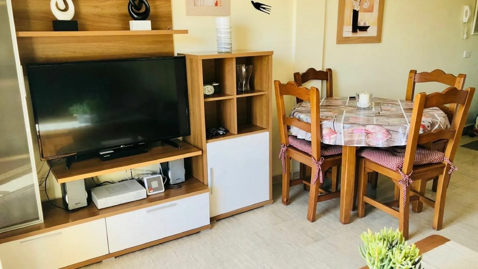 Apartment Apto Yellow Cliff Vista Piscina Arona  Spanien